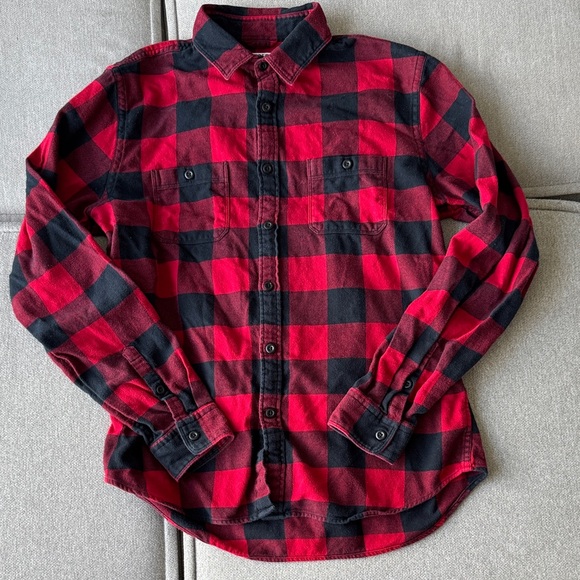 Express Men's Flannel Red and Black Plaid Shirt - Picture 1 of 7